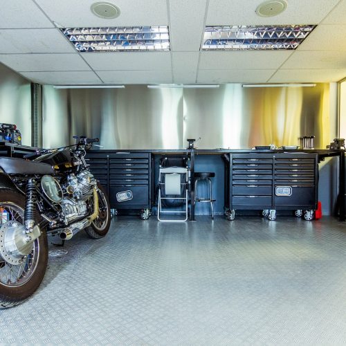 Garaże – praktyczne i nowoczesne rozwiązania dla domu i firmy